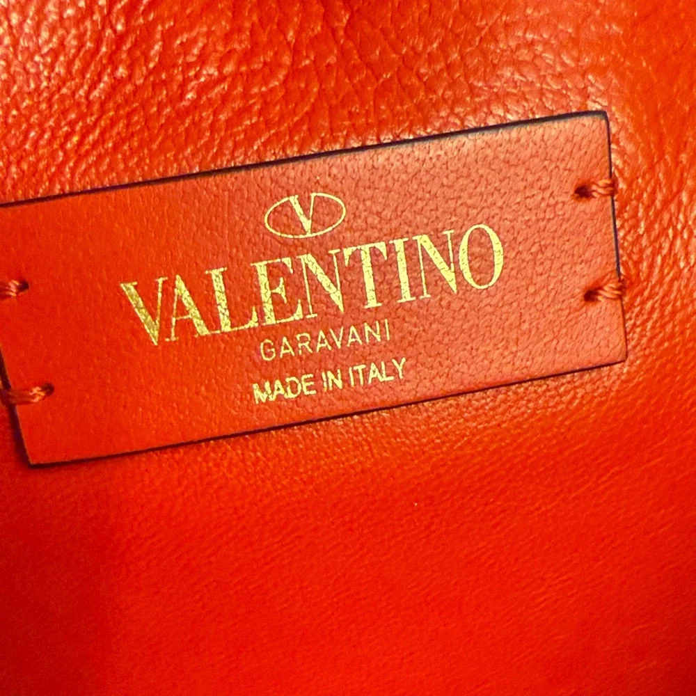 Valentino Garavani Rock Stud Leather Crossbody Bag with Gold Hardware - Picture 11 of 15